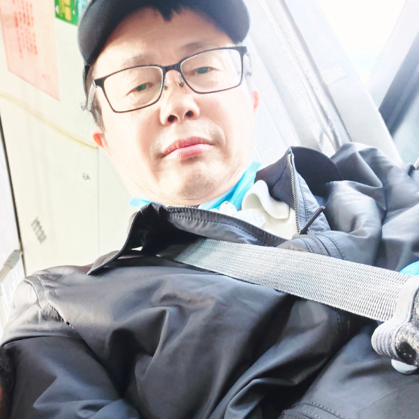 上海56岁单身帅哥真诚找对象-防城港征婚网