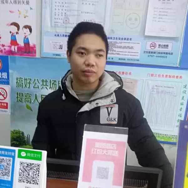 江西32岁单身帅哥真诚找对象-防城港征婚相亲网