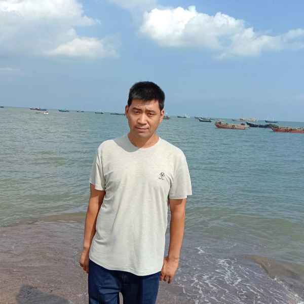 辽宁43岁单身帅哥真诚找对象-防城港征婚相亲网