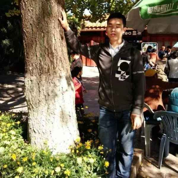 四川33岁单身帅哥真诚找对象-防城港征婚相亲网