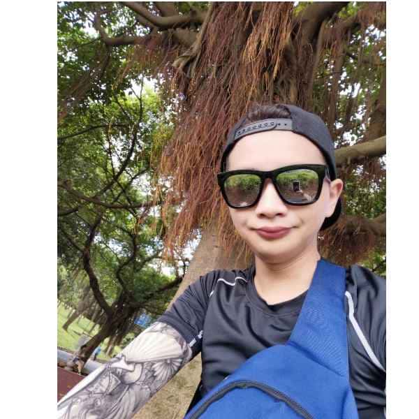湖北35岁单身帅哥真诚找对象-防城港征婚相亲网