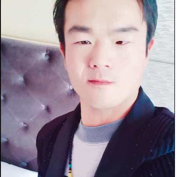 青海30岁单身帅哥真诚找对象-防城港征婚相亲网