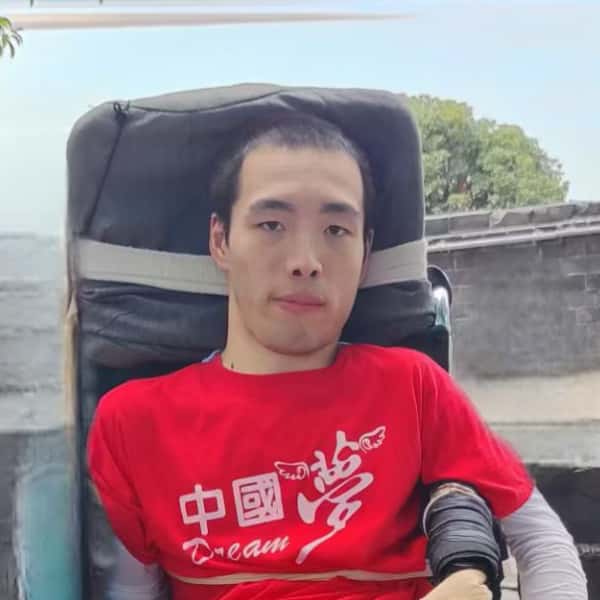 湖南30岁单身帅哥真诚找对象-防城港征婚相亲网