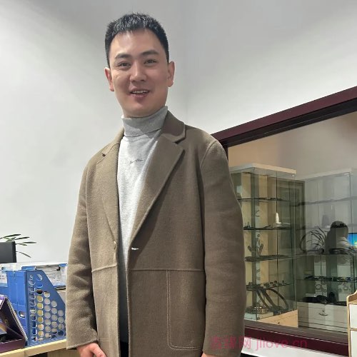 32岁岁四川单身帅哥 - 防城港吉缘网
